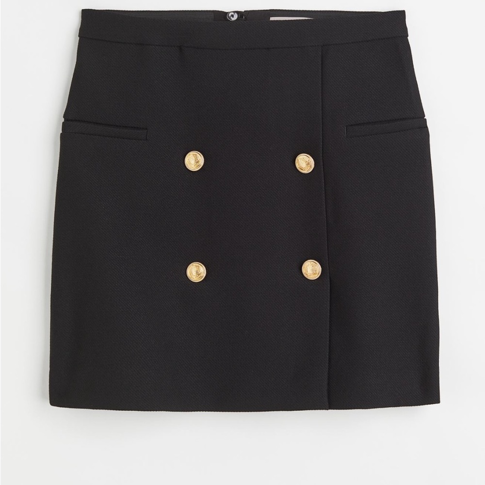 H&M black skirt with buttons